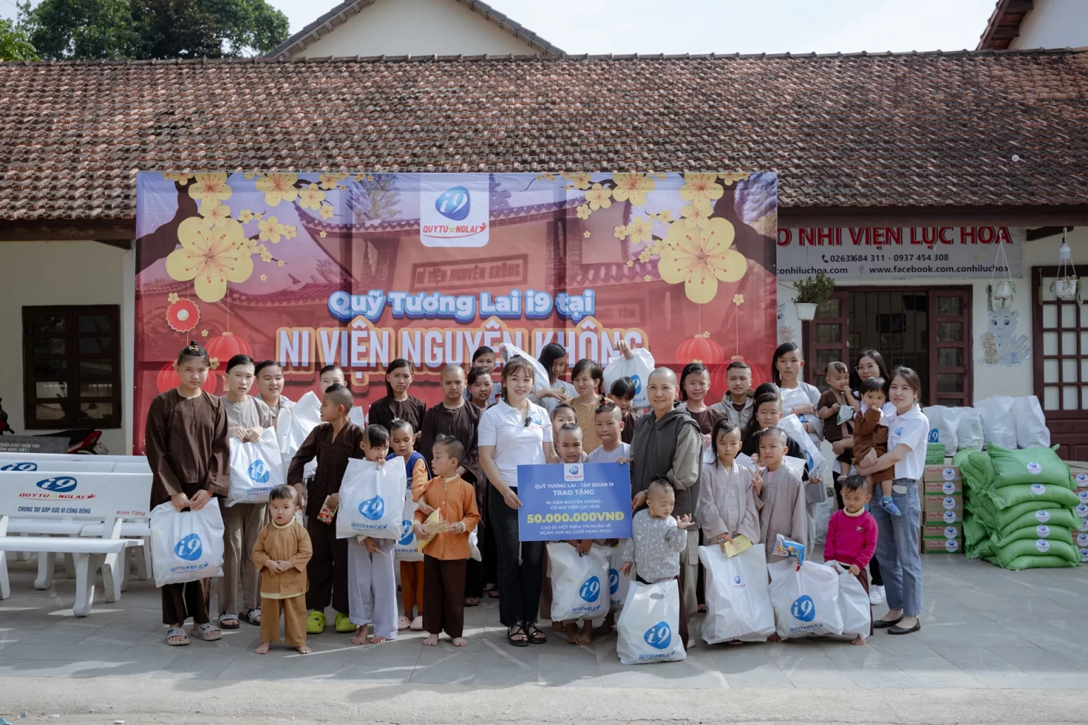 Hình ảnh tổng quan về Xổ số TT88, với các con số may mắn và biểu tượng xổ số, mang đến trải nghiệm game tt88 đỉnh cao.